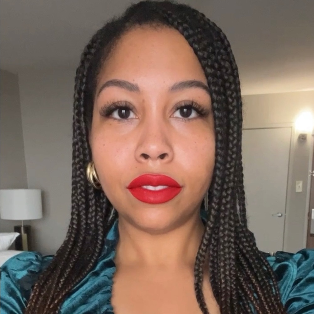 Meet your Posher, Kyra